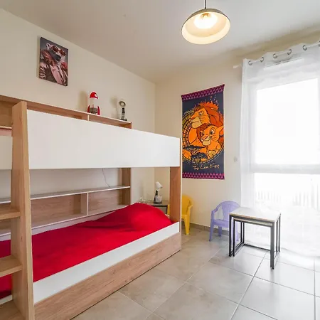 Apartment - 6 Pers A 400m De L'ocean - Terrasse Et Parking - Fr-1-50-195